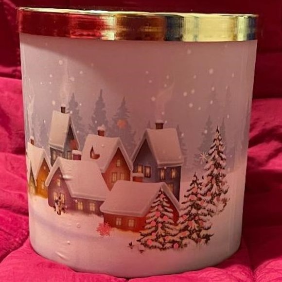 NEW 3 WICK TUSCANY SNOW GAZING SOY BLEND & ESSENTIAL OILS SCENTED CANDLE - Picture 3 of 7